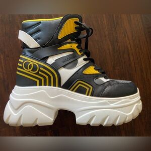 Anthony Wang Date 02 Black and Yellow Shoes Size 8